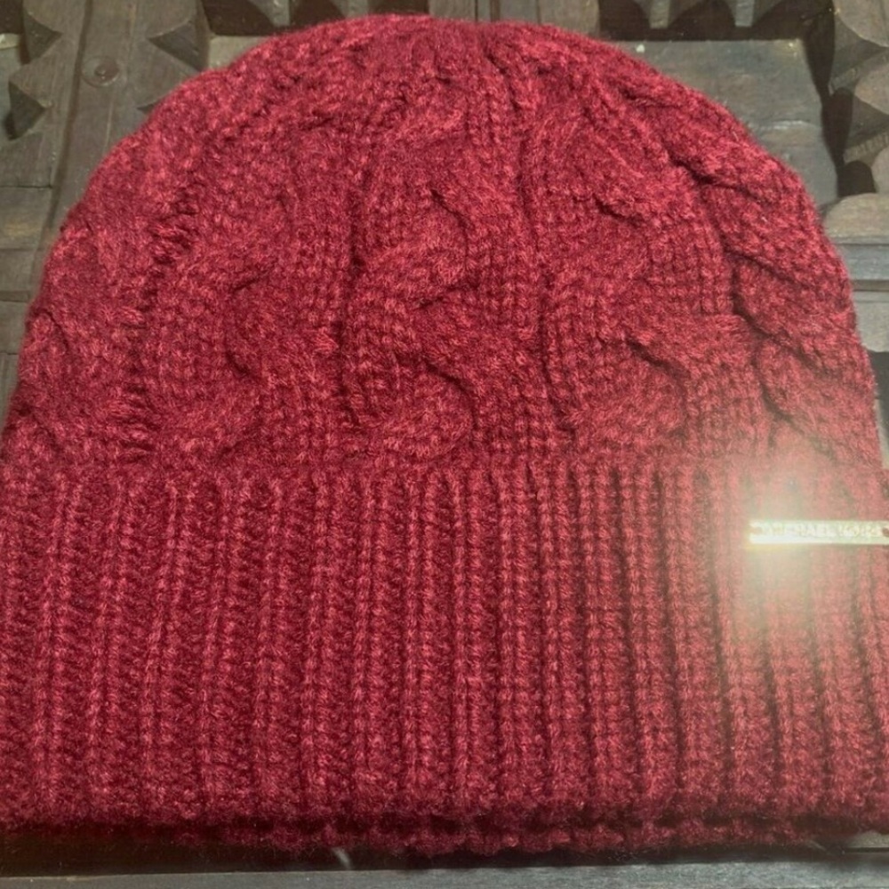 Michael Kors Women`s Super Cable-Knit Cuff Hat